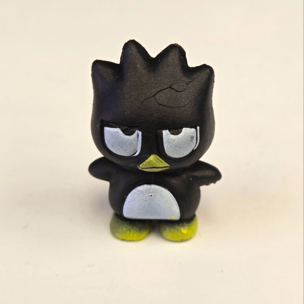 🍒🍒 Badtz-Maru Small Figurine